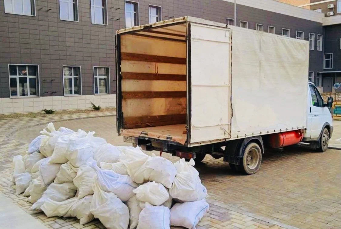 Вывоз строительного мусора из новостроек в Красном Сулине в октябре