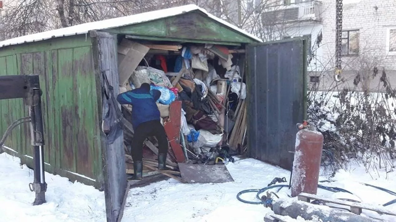 Вывоз мусора из гаража с гарантией чистоты в Красном Сулине в октябре