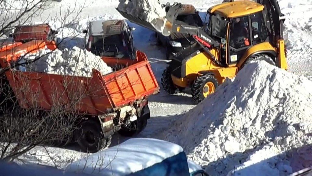 Вывоз снега с погрузкой в Красном Сулине для организаций и частных лиц в октябре